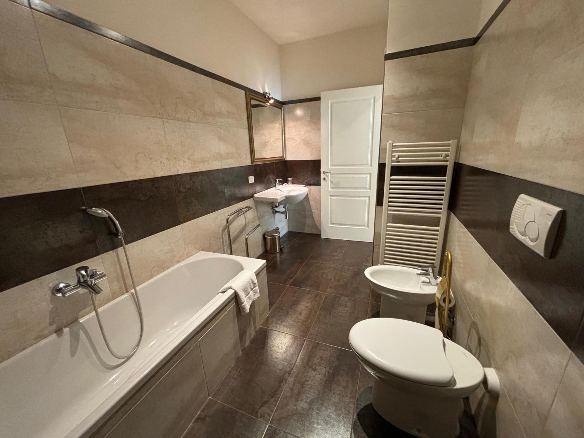 Ad Verona Flat ภายนอก รูปภาพ